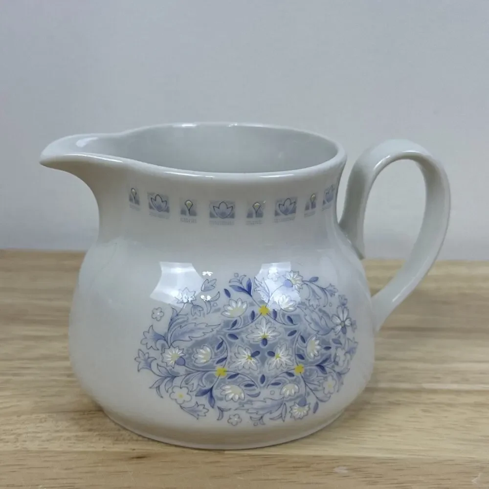 CRAWFORD by Royal Doulton Creamer 3” Made In England Discontinued Piece